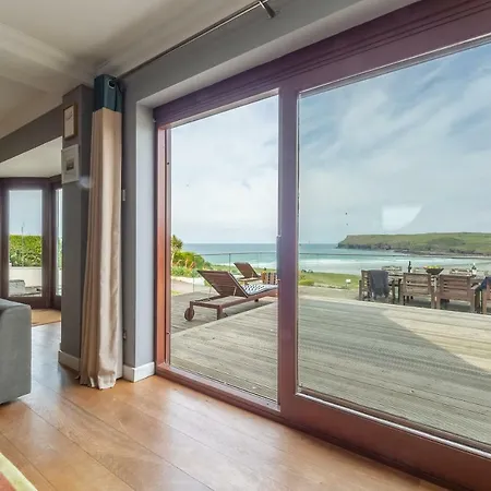 Holiday home Pentewan *